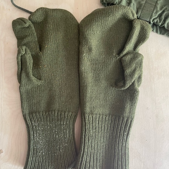 US Military Cold Weather Trigger Finger Mittens With Liners Size Medium - Picture 5 of 6